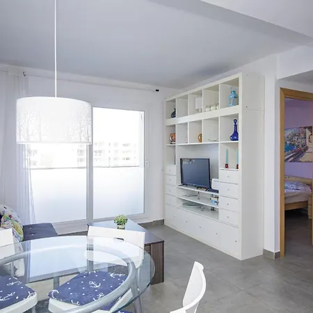 Royal Marine 2 425 Roses - Barneda Apartment *